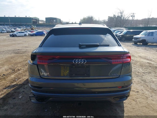 2021 Audi Q8 Premium Plus 55 Tfsi Quattro Tiptronic მანქანა იყიდება აუქციონზე, vin: WA1EVAF10MD006063, აუქციონის ნომერი: 44731749