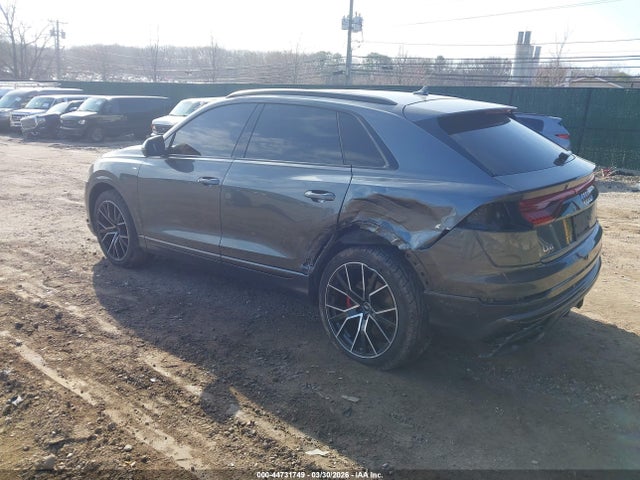 2021 AUDI Q8 WA1EVAF10MD006063 Photo 2