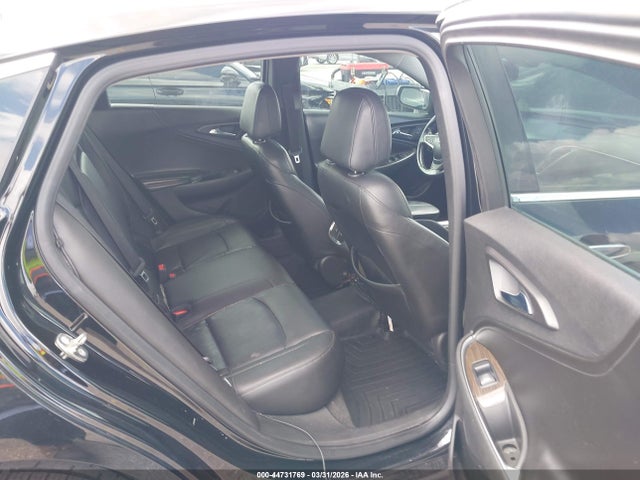 44731769 :رقم المزاد ، 1G1ZE5SX8JF102945 vin ، 2018 Chevrolet Malibu Premier مزاد بيع
