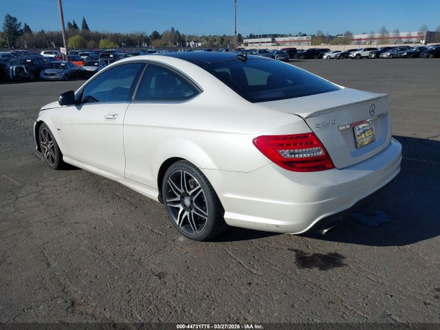 Aukcja sprzedaży 2013 Mercedes-benz C 250, vin: WDDGJ4HB1DF960509, numer aukcji: 44731775