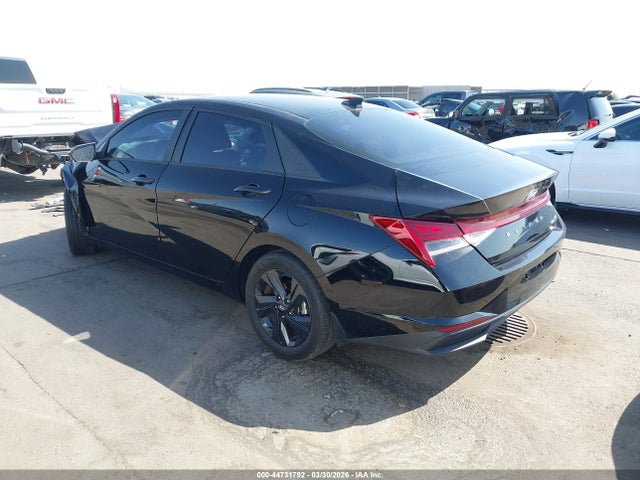 2023 HYUNDAI ELANTRA HYBRID KMHLM4AJ5PU077719 Photo 2
