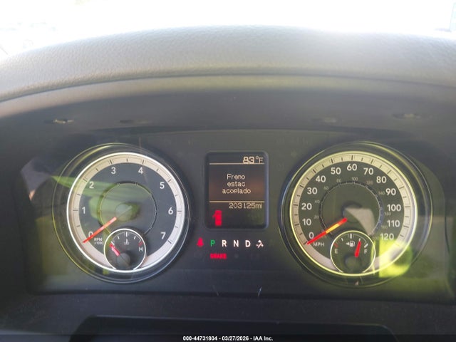 44731804 :رقم المزاد ، 3C6RR7KT7JG219457 vin ، 2018 Ram 1500 Express  4x4 5'7 Box مزاد بيع