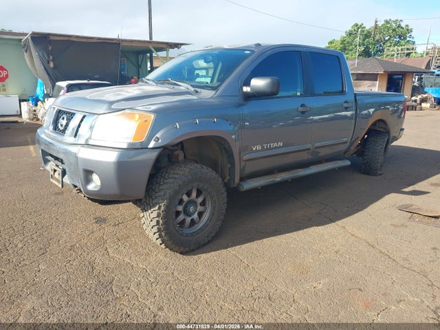 Nissan TITAN SV 2014 1N6AA0EC6EN512891 Image 2