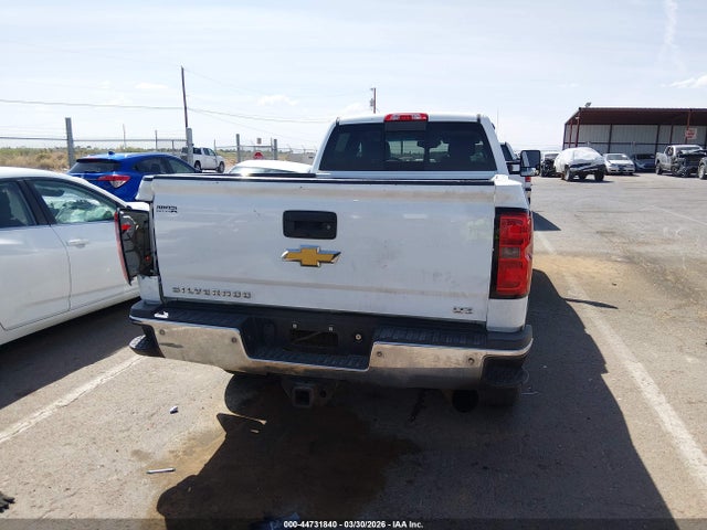 2015 Chevrolet Silverado 3500hd Ltz მანქანა იყიდება აუქციონზე, vin: 1GC4K0E84FF527054, აუქციონის ნომერი: 44731840