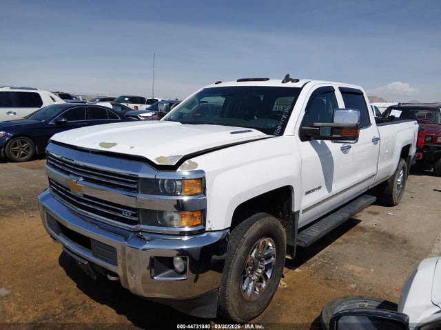 2015 Chevrolet Silverado 3500hd Ltz მანქანა იყიდება აუქციონზე, vin: 1GC4K0E84FF527054, აუქციონის ნომერი: 44731840