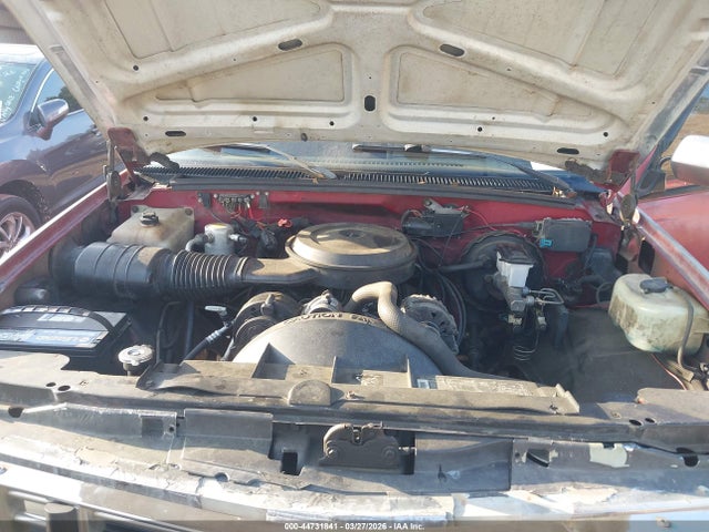 44731841 :رقم المزاد ، 2GTEK19K8N1523966 vin ، 1992 Gmc Sierra K1500 مزاد بيع