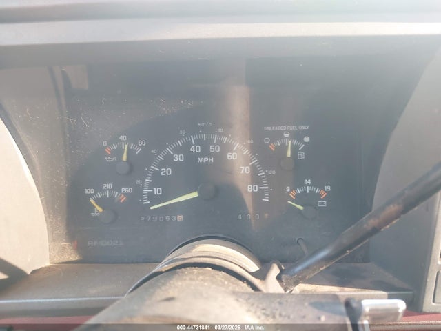 44731841 :رقم المزاد ، 2GTEK19K8N1523966 vin ، 1992 Gmc Sierra K1500 مزاد بيع