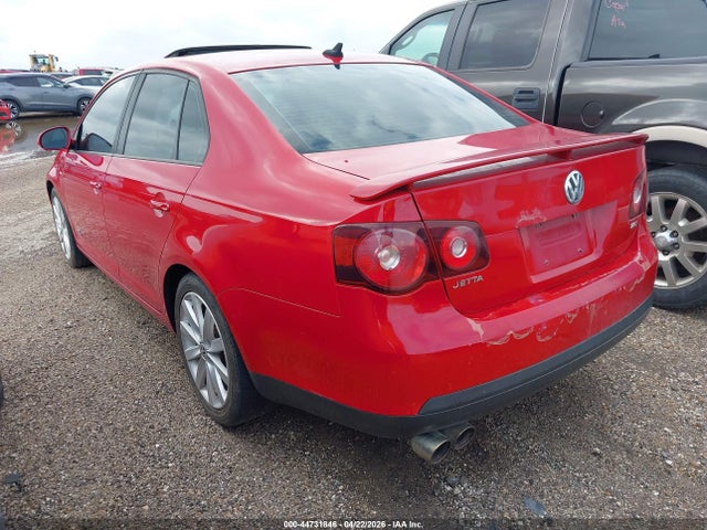 44731846 :رقم المزاد ، 3VWRJ7AJ6AM076547 vin ، 2010 Volkswagen Jetta Wolfsburg Edition مزاد بيع