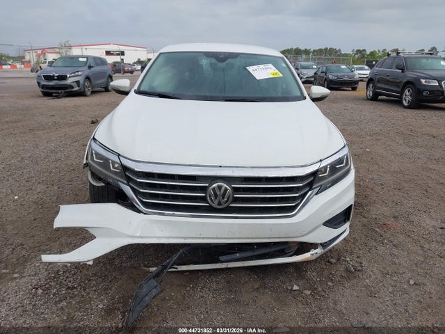 Aukcja sprzedaży 2020 Volkswagen Passat 2.0t Se, vin: 1VWSA7A34LC021621, numer aukcji: 44731852