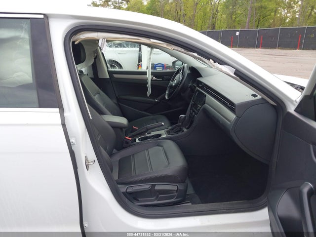 Aukcja sprzedaży 2020 Volkswagen Passat 2.0t Se, vin: 1VWSA7A34LC021621, numer aukcji: 44731852