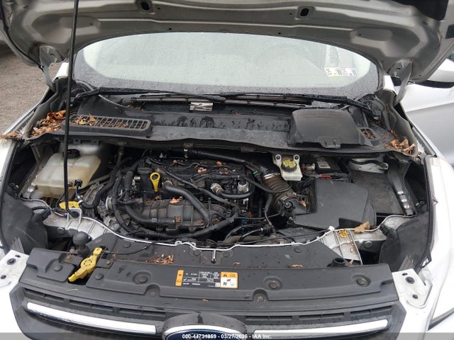 1FMCU9GX1EUD76727 Ford ESCAPE SE