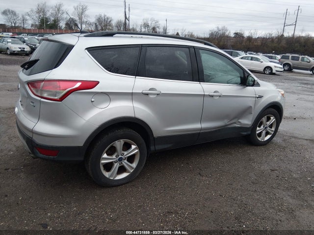 1FMCU9GX1EUD76727 Ford ESCAPE SE