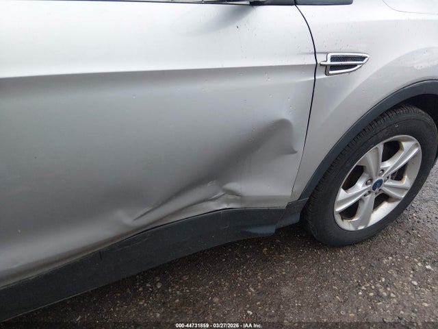 1FMCU9GX1EUD76727 Ford ESCAPE SE