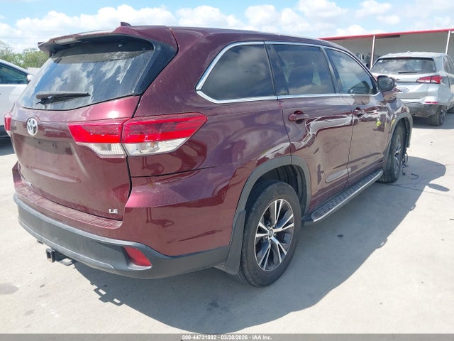 Toyota Highlander Le Plus 2017 5TDZZRFH6HS201747 Image 4