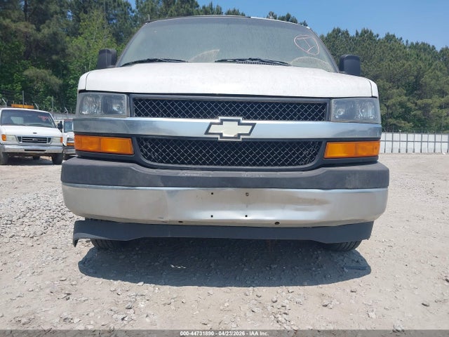 1GCWGAFP7J1341231 Chevrolet Express 2500 Work Van