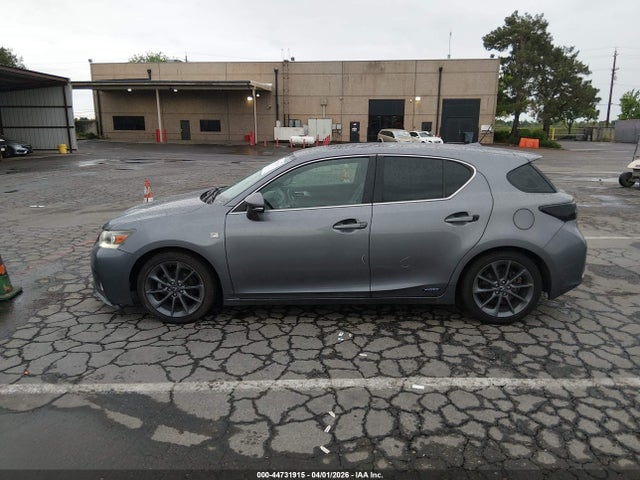 44731915 :رقم المزاد ، JTHKD5BH9D2129585 vin ، 2013 Lexus Ct 200h مزاد بيع