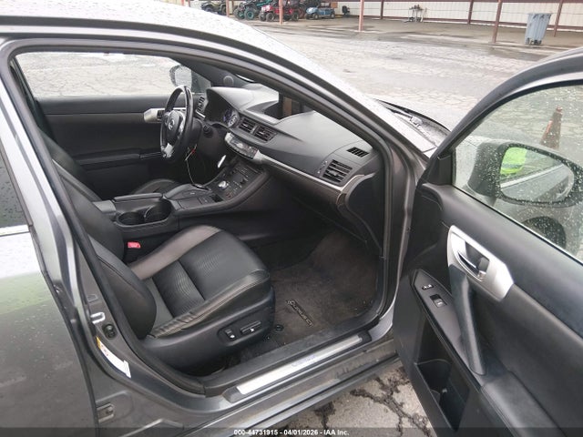 44731915 :رقم المزاد ، JTHKD5BH9D2129585 vin ، 2013 Lexus Ct 200h مزاد بيع