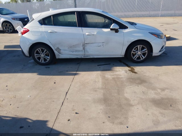 Chevrolet Cruze Lt Auto 2018 3G1BE6SM3JS652952 Image 13