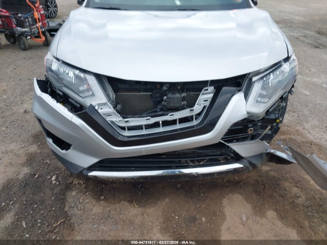 44731917 :رقم المزاد ، JN8AT2MT6LW041945 vin ، 2020 Nissan Rogue Sv Fwd مزاد بيع