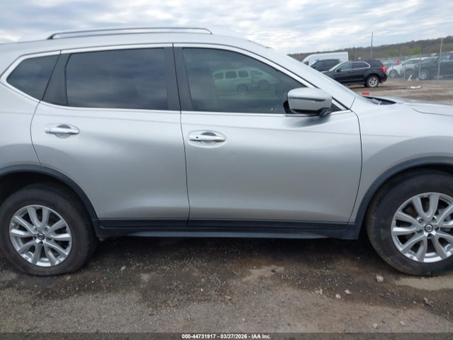 44731917 :رقم المزاد ، JN8AT2MT6LW041945 vin ، 2020 Nissan Rogue Sv Fwd مزاد بيع