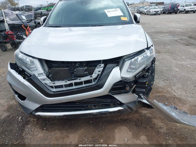 44731917 :رقم المزاد ، JN8AT2MT6LW041945 vin ، 2020 Nissan Rogue Sv Fwd مزاد بيع