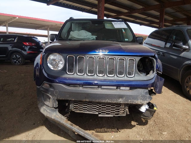ZACCJBAB5HPG38479 Jeep Renegade Sport 4x4