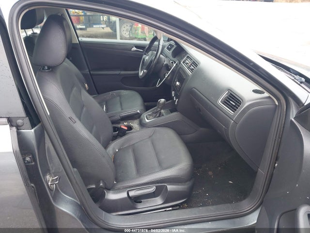 2011 Volkswagen Jetta 2.5l Se მანქანა იყიდება აუქციონზე, vin: 3VWDZ7AJ7BM319321, აუქციონის ნომერი: 44731976