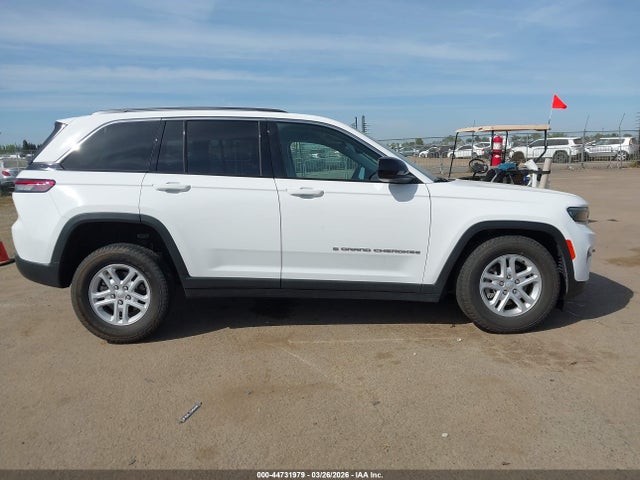 1C4RJHAG4PC674482 Jeep Grand Cherokee Laredo 4x4