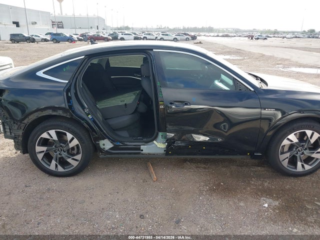 44731985 :رقم المزاد ، WA12AAGE0NB014497 vin ، 2022 Audi E-tron Sportback Premium Plus S Line Quattro مزاد بيع