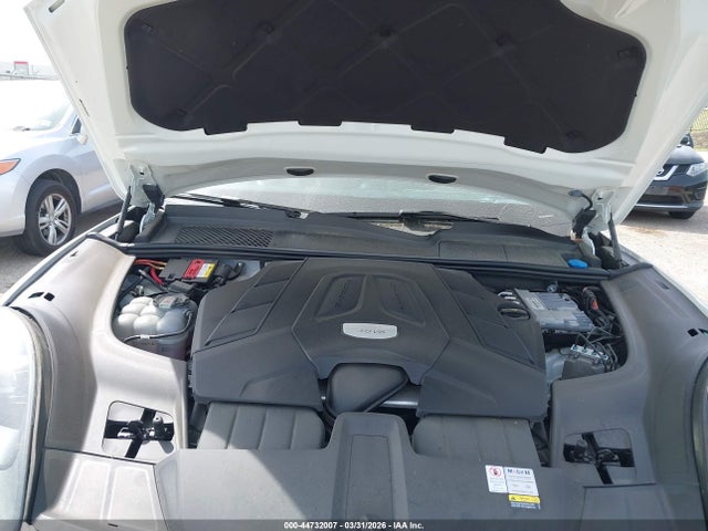 Porsche Cayenne Coupe Platinum Edition 2022 WP1BA2AY1NDA47459 Image 10