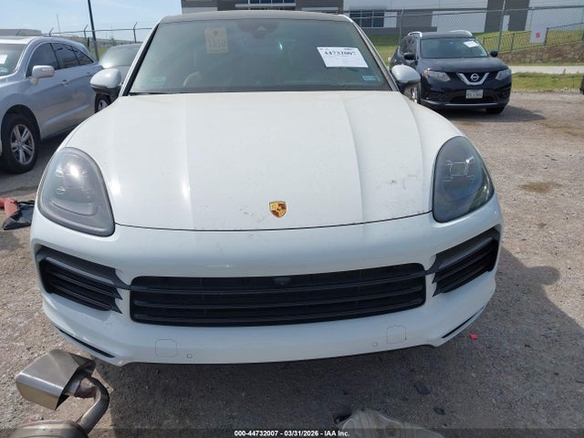 Porsche Cayenne Coupe Platinum Edition 2022 WP1BA2AY1NDA47459 Image 13