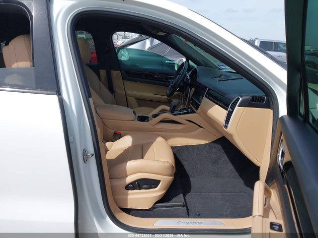 Porsche Cayenne Coupe Platinum Edition 2022 WP1BA2AY1NDA47459 Image 5
