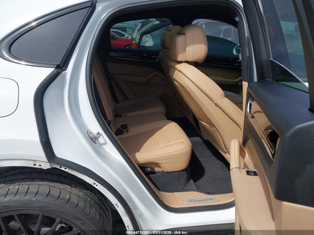 Porsche Cayenne Coupe Platinum Edition 2022 WP1BA2AY1NDA47459 Image 8