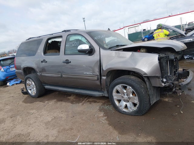 44732011 :رقم المزاد ، 1GKS2KE39BR156221 vin ، 2011 Gmc Yukon Xl 1500 Slt مزاد بيع