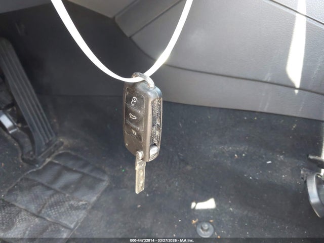 44732014 :رقم المزاد ، 3VW2K7AJ3BM060158 vin ، 2011 Volkswagen Jetta 2.0l S مزاد بيع