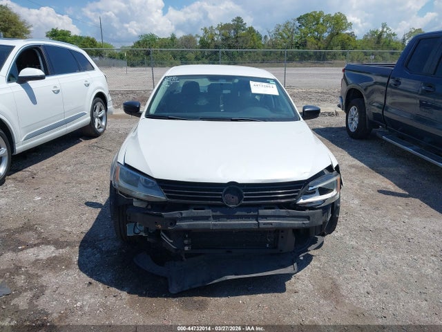 44732014 :رقم المزاد ، 3VW2K7AJ3BM060158 vin ، 2011 Volkswagen Jetta 2.0l S مزاد بيع