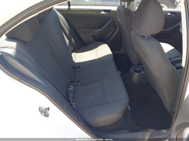 44732014 :رقم المزاد ، 3VW2K7AJ3BM060158 vin ، 2011 Volkswagen Jetta 2.0l S مزاد بيع