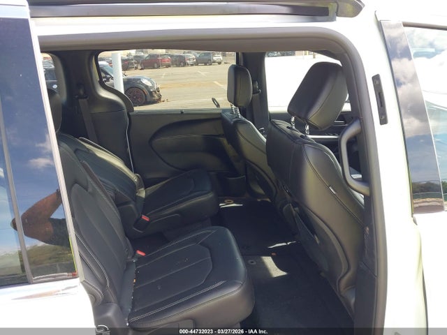 Chrysler Pacifica Select 2026 2C4RC1BG2TR153665 Image 8