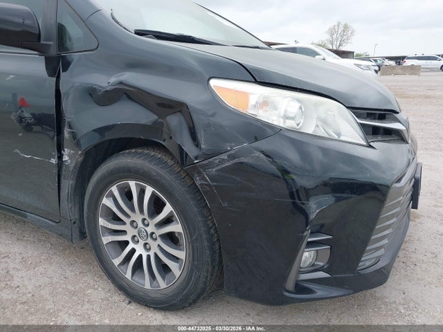 2019 TOYOTA SIENNA 5TDYZ3DC5KS017651 Photo 5