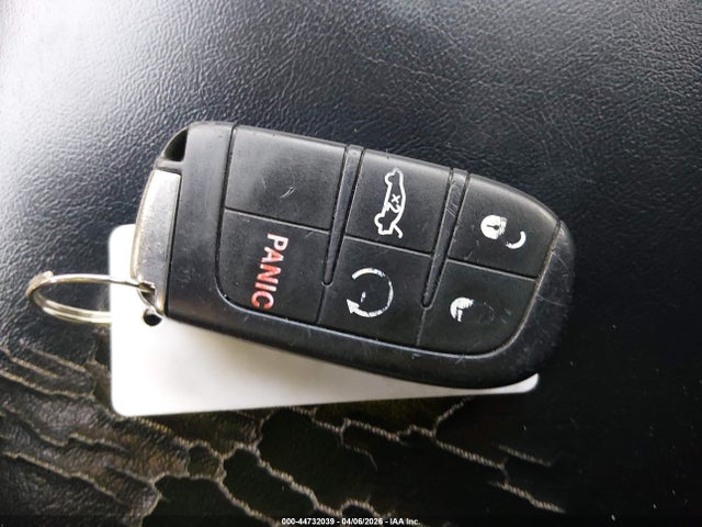 Продаж на аукціоні авто 2022 Chrysler 300 S, vin: 2C3CCABG6NH116038, номер лоту: 44732039