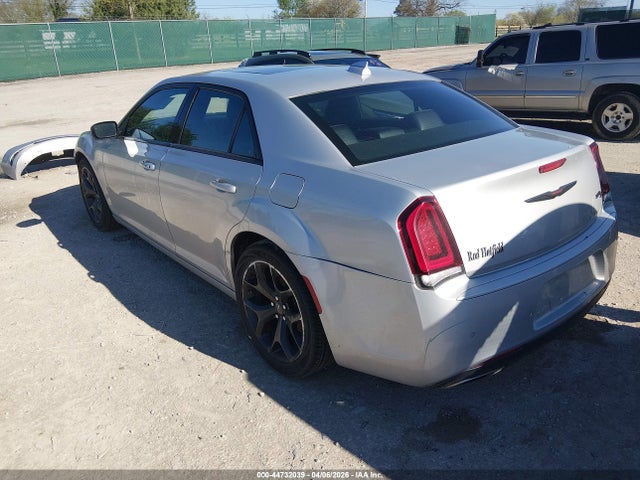 Продаж на аукціоні авто 2022 Chrysler 300 S, vin: 2C3CCABG6NH116038, номер лоту: 44732039