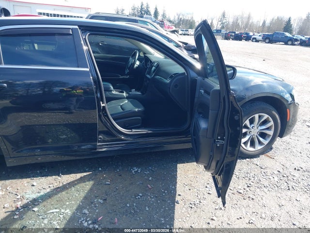 2015 CHRYSLER 300 2C3CCAAG7FH875784 Photo 4