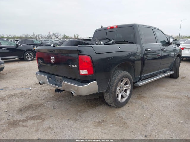 44732055 :رقم المزاد ، 1C6RR7LT6HS712516 vin ، 2017 Ram 1500 Lone Star Silver  4x4 5'7 Box مزاد بيع