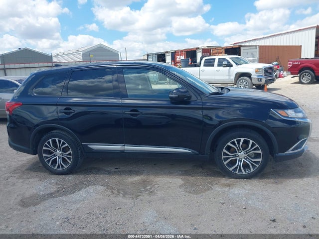 Продаж на аукціоні авто 2018 Mitsubishi Outlander Se, vin: JA4AD3A35JZ043243, номер лоту: 44732091