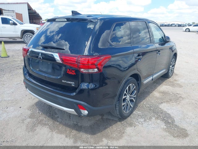 Продаж на аукціоні авто 2018 Mitsubishi Outlander Se, vin: JA4AD3A35JZ043243, номер лоту: 44732091