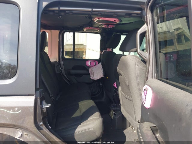 Продажа на аукционе авто 2019 Jeep Wrangler Unlimited Sahara 4x4, vin: 1C4HJXEG8KW527878, номер лота: 44732113