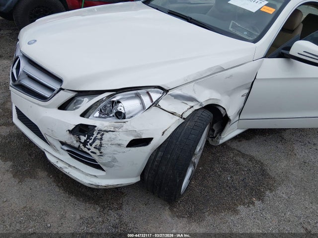 2012 Mercedes-benz E 550 მანქანა იყიდება აუქციონზე, vin: WDDKJ7DB0CF158100, აუქციონის ნომერი: 44732117