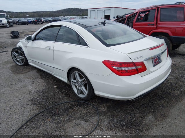 2012 Mercedes-benz E 550 მანქანა იყიდება აუქციონზე, vin: WDDKJ7DB0CF158100, აუქციონის ნომერი: 44732117