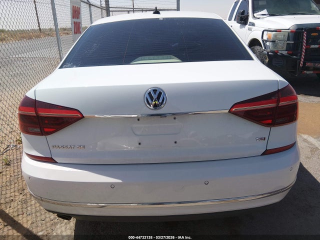 2017 Volkswagen Passat 1.8t Se მანქანა იყიდება აუქციონზე, vin: 1VWGT7A3XHC048426, აუქციონის ნომერი: 44732138
