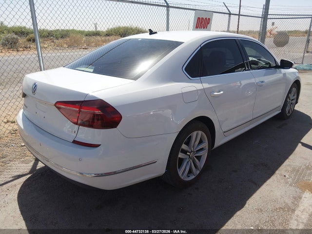 2017 Volkswagen Passat 1.8t Se მანქანა იყიდება აუქციონზე, vin: 1VWGT7A3XHC048426, აუქციონის ნომერი: 44732138